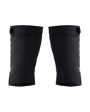 These sleeves comfortably hold a 4048, 4057 or 4058 kneepad for those days when you just need to wear shorts. The CORDURA® stretch kneepad pocket is flexible and comfortable with airy mesh on the back for extra ventilation. But don't worry, it still boasts the same durability you have come to know and love. Choose from 3 different sizes and adjust the top strap to dial in that perfect fit.